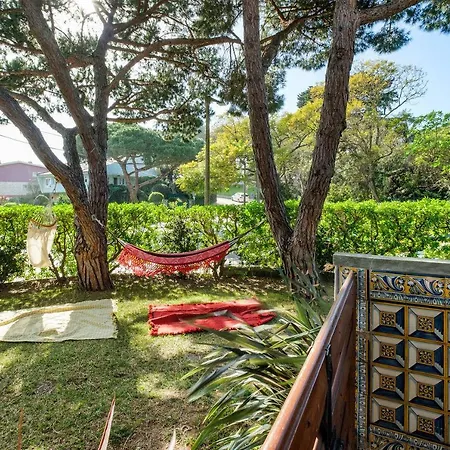 Appartement With Garden And Deck Cascais