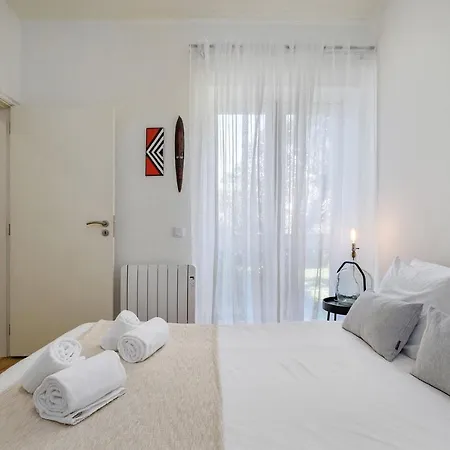 Appartement With Garden And Deck Cascais